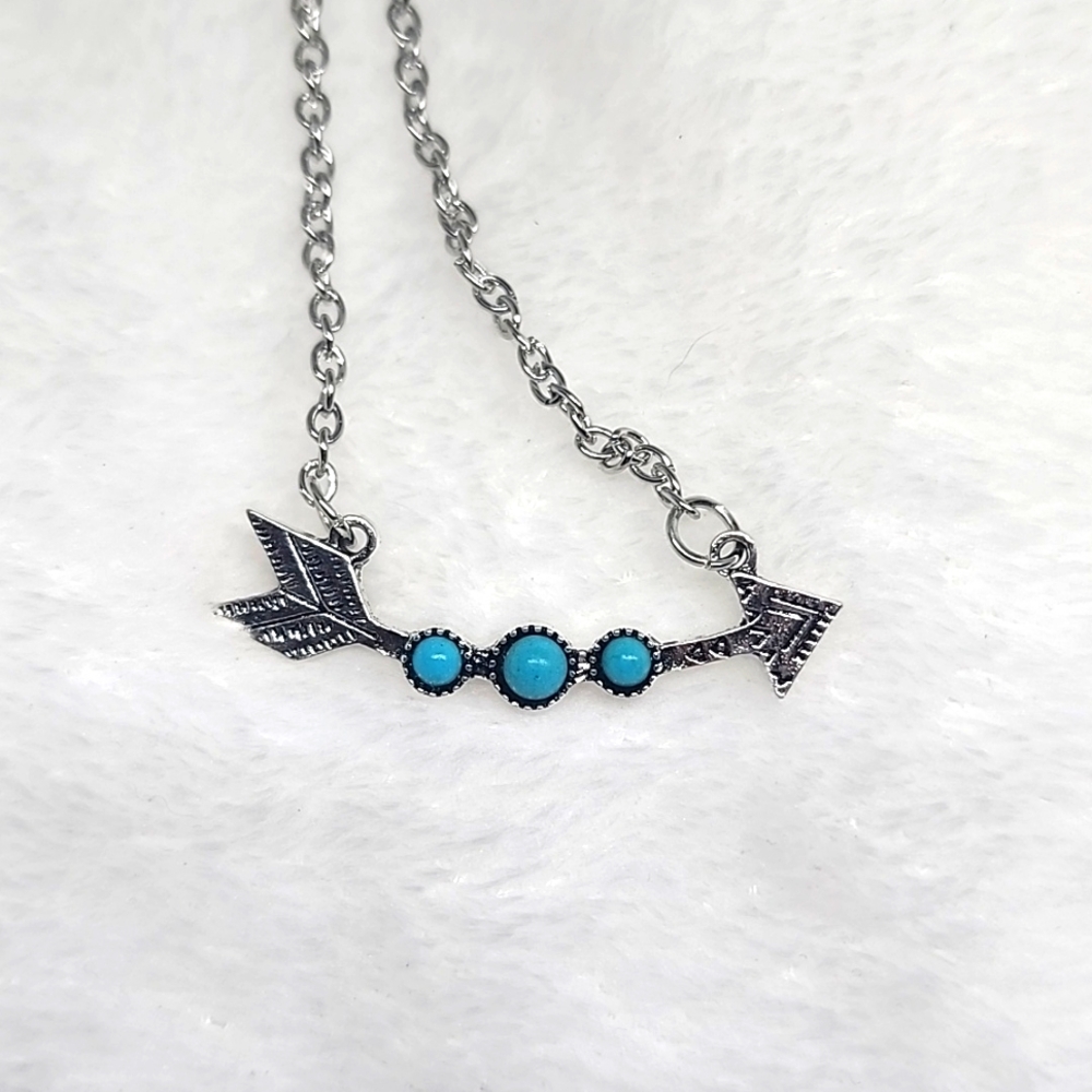 Turquoise Bohemian arrow 🏹 design necklace